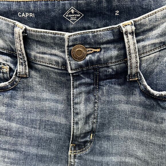 St. John’s Bay Capri jeans size 2 - Picture 6 of 13